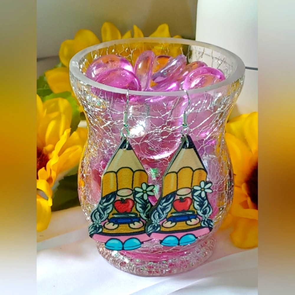 🍎✨✏ Handmade faux leather earings for Teacher's 🍎✨✏